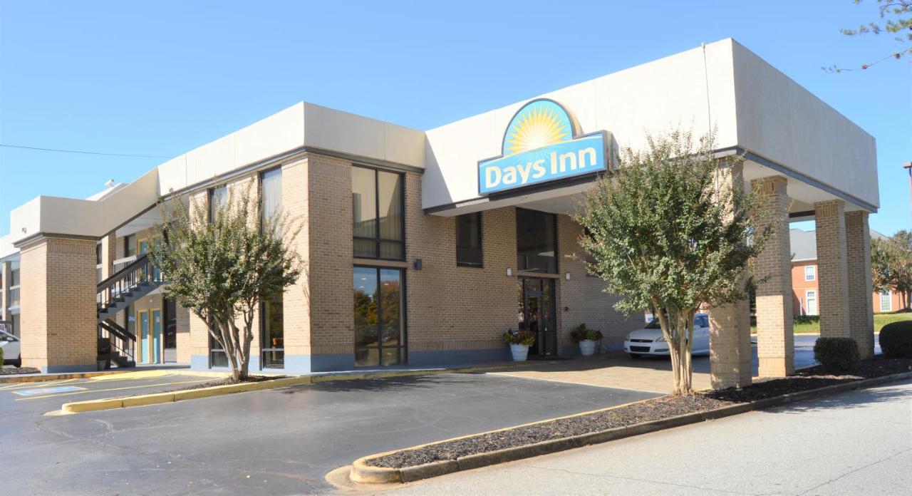 Days Inn By Wyndham Easley West Of Greenville/Clemson Area Exterior photo